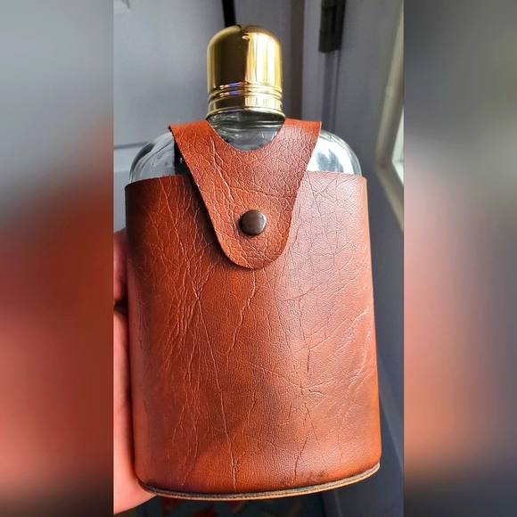 Vintage Flask🍸🍷🍹 - Picture 2 of 11